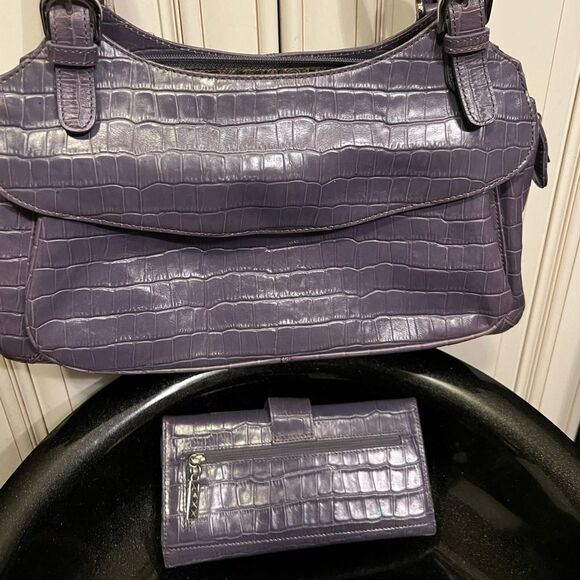 MAXX croc embossed purse and wallet - Picture 5 of 10